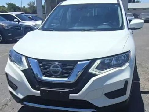 Used 2020 Nissan Rogue S AWD/4WD image 2