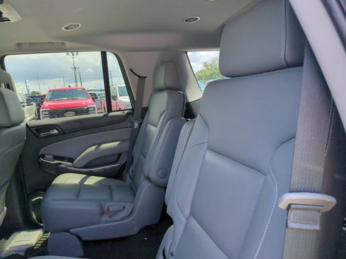 Used 2018 Chevrolet Tahoe LT w/ LT Signature Package RWD image 22