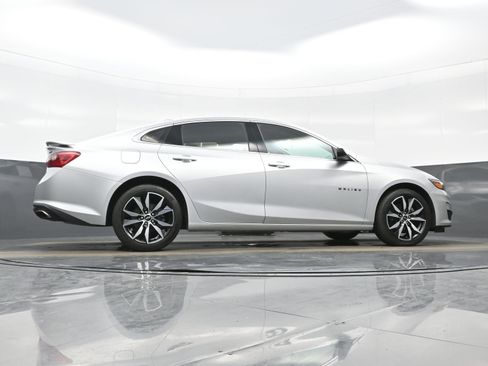 Used 2020 Chevrolet Malibu RS FWD image 32