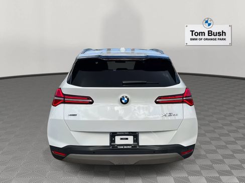Used 2025 BMW X3 xDrive30i w/ Premium Package image 6