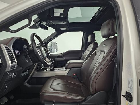 Used 2017 Ford F150 Platinum w/ Max Trailer Tow Package image 25