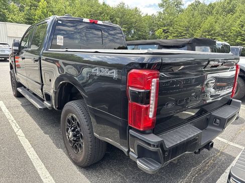 Used 2025 Ford F350 Lariat w/ Lariat Ultimate Package AWD/4WD image 12