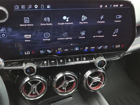 Used 2025 Chevrolet Blazer EV RS AWD/4WD image 28
