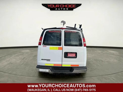 Used 2014 Chevrolet Express 2500 image 4