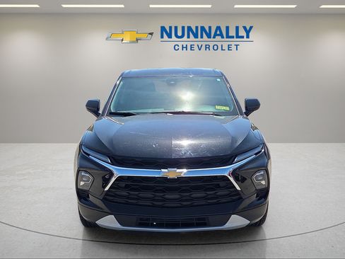 Used 2025 Chevrolet Blazer LT FWD image 8