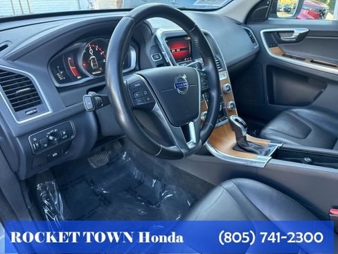 Used 2017 Volvo XC60 T5 Inscription w/ Preferred Option Package image 20