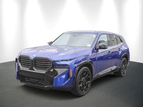 Used 2026 BMW XM Label Red image 3