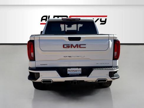 Used 2025 GMC Sierra 1500 Denali w/ Denali Reserve Package AWD/4WD image 6