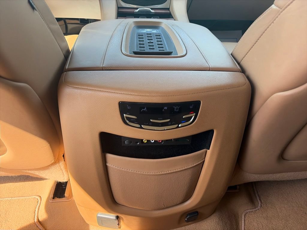 Used 2016 Cadillac Escalade ESV Platinum AWD/4WD image 14