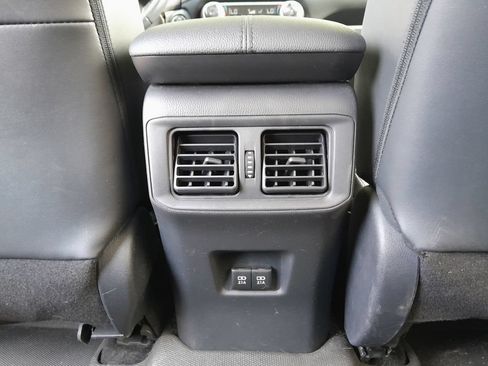 Used 2019 Toyota RAV4 XLE Premium w/ Cold Weather Package AWD/4WD image 32