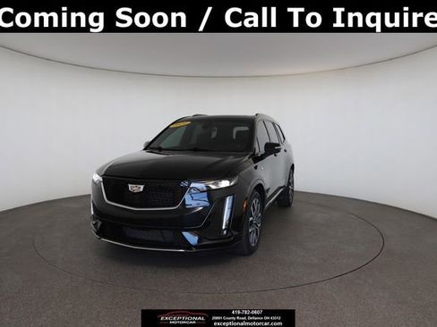 Used 2022 Cadillac XT6 Sport image 1
