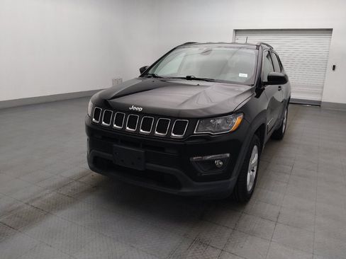 Used 2019 Jeep Compass Latitude w/ Popular Equipment Group AWD/4WD image 15