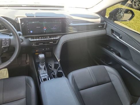 Used 2026 Toyota Camry XLE w/ Premium Plus Package FWD image 10