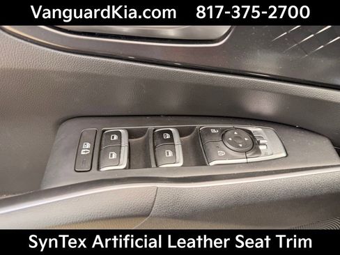 Certified 2023 Kia Sorento S FWD image 18