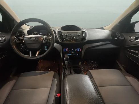 Used 2018 Ford Escape SE FWD image 9