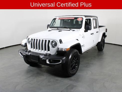 Used 2023 Jeep Gladiator Overland image 2