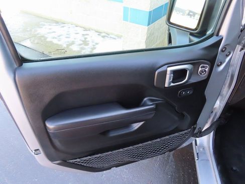 Certified 2019 Jeep Wrangler Unlimited Sport S image 19