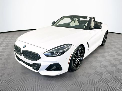 Used 2023 BMW Z4 M40i w/ Premium Package RWD image 39
