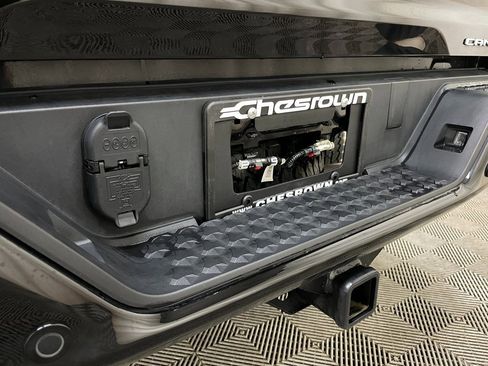 Used 2025 GMC Canyon Denali image 48