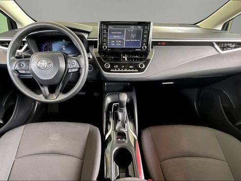 Used 2021 Toyota Corolla LE FWD image 7