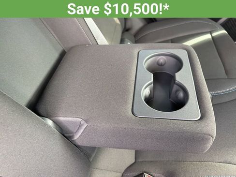 New 2026 Chevrolet Equinox EV LT image 31