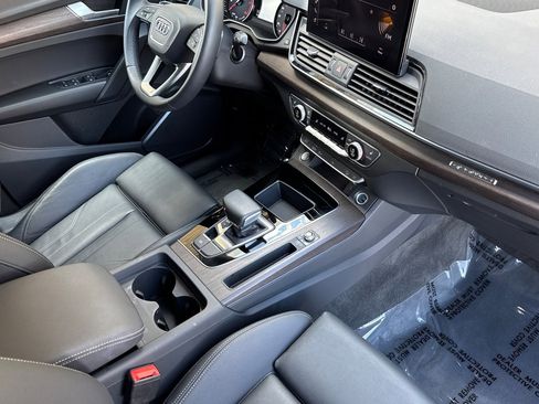 Used 2025 Audi Q5 2.0T Premium image 13