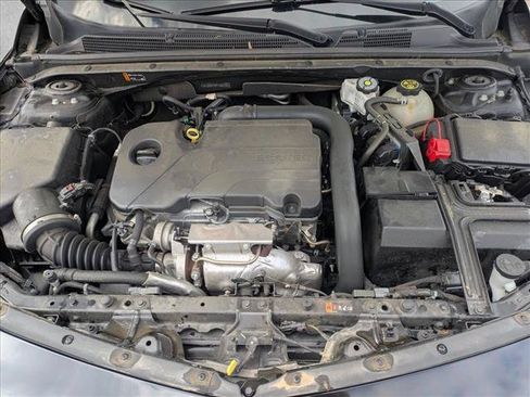 Used 2023 Chevrolet Malibu LT FWD image 20