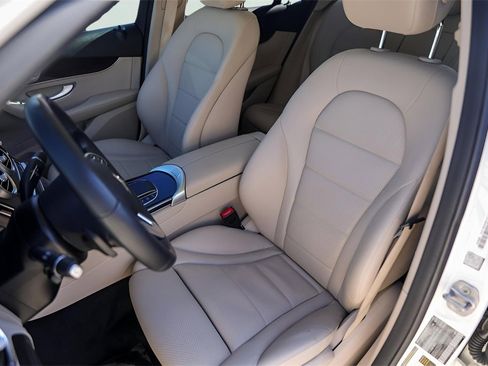 Used 2021 Mercedes-Benz GLC 300 image 10