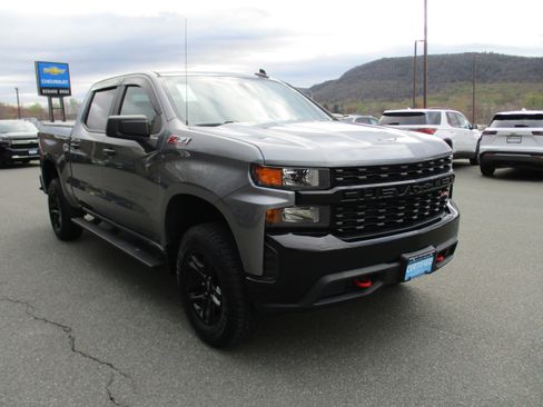 Certified 2022 Chevrolet Silverado 1500 Custom Trail Boss AWD/4WD image 3