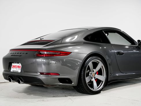 Used 2019 Porsche 911 Carrera 4S image 39
