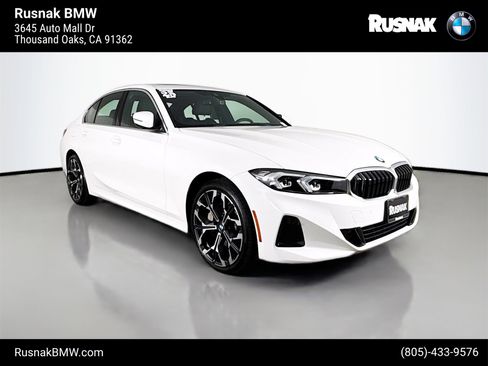 Used 2025 BMW 330i Sedan w/ Premium Package image 1