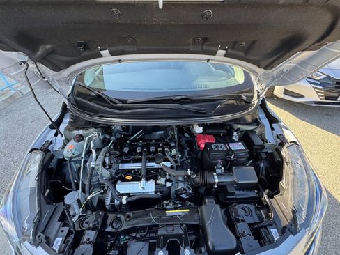 Used 2025 Nissan Versa SV FWD image 31