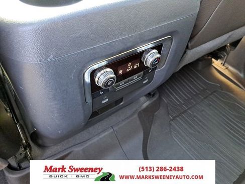Used 2022 GMC Yukon Denali AWD/4WD image 11