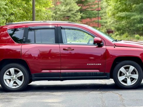 Used 2016 Jeep Compass Latitude AWD/4WD image 7