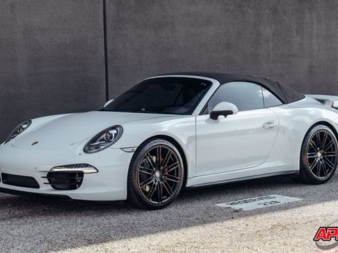 Used 2015 Porsche 911 Carrera 4S AWD/4WD image 30