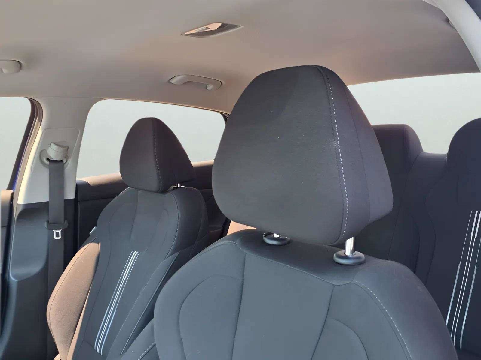 Certified 2024 Hyundai Elantra SEL FWD image 16