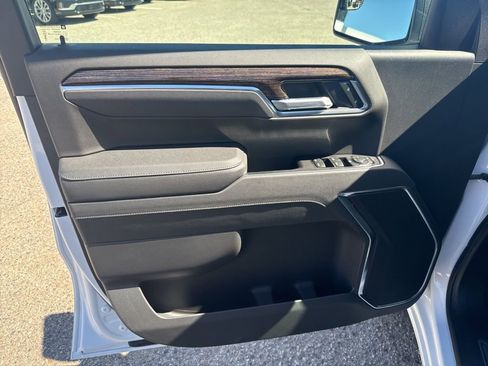 New 2026 GMC Sierra 1500 Elevation image 9