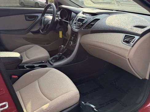 Used 2016 Hyundai Elantra SE FWD image 16