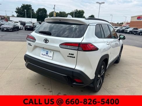 Certified 2024 Toyota Corolla Cross AWD Hybrid w/ Convenience Package image 8