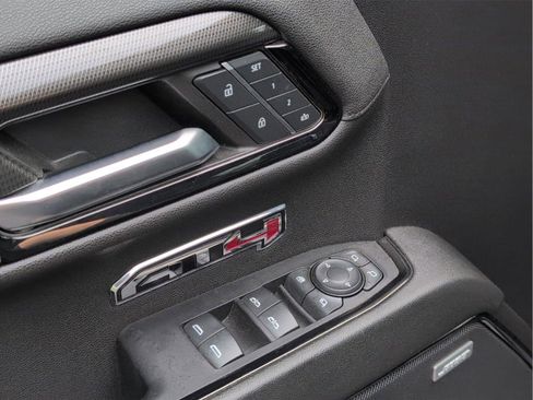 Used 2024 GMC Sierra 1500 AT4 w/ AT4 Premium Package image 20