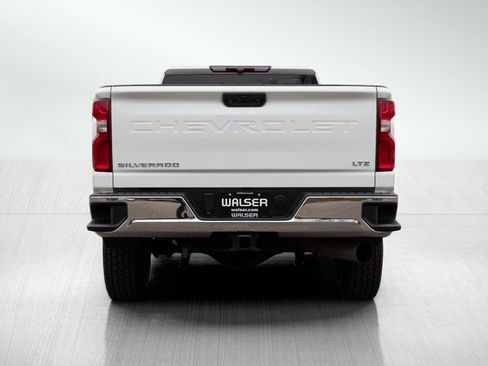Used 2022 Chevrolet Silverado 2500 LTZ w/ Gooseneck/5TH Wheel Package AWD/4WD image 5