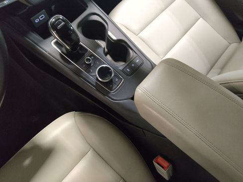 Used 2021 Cadillac XT4 Luxury FWD image 26