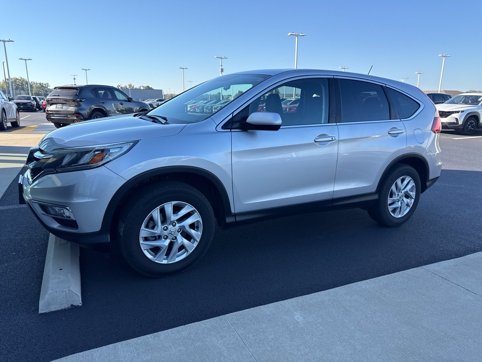 Used 2016 Honda CR-V EX image 1