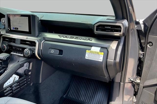 Certified 2026 Toyota Tacoma SR5 AWD/4WD image 19