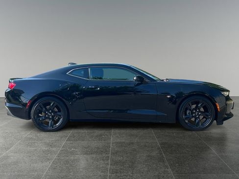 Used 2024 Chevrolet Camaro LT RWD image 11