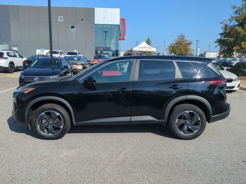 Certified 2024 Nissan Rogue SV AWD/4WD image 7
