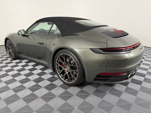 Used 2020 Porsche 911 Carrera 4S AWD/4WD image 3