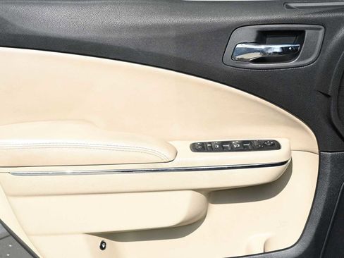 Used 2011 Dodge Charger SE w/ Connectivity Group RWD image 18