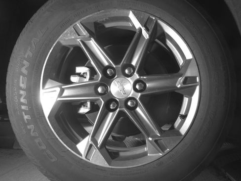 Used 2025 Chevrolet Blazer LT FWD image 15