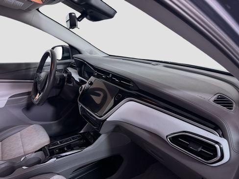 Used 2023 Chevrolet Bolt EUV Premier image 30